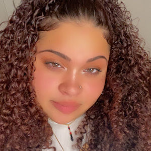 Meet your Posher, Mercedes